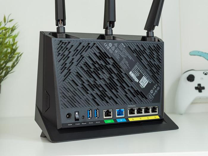 高端信仰 华硕RT-AX86U电竞WiFi6路由评测